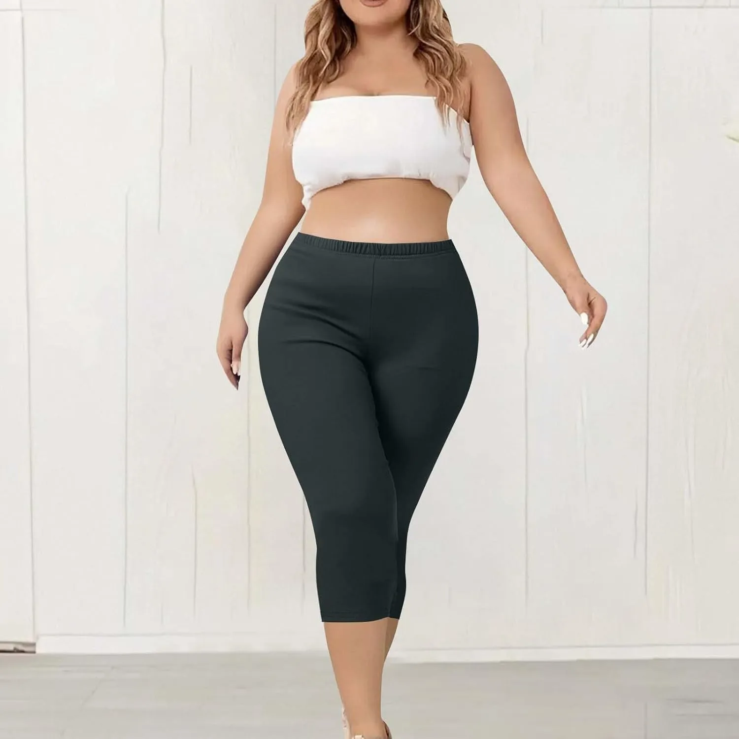 Women's Plus Size Capris Leggings High Waist Tummy Control Pants Soft Stretchy Yoga Workout Capped Pants